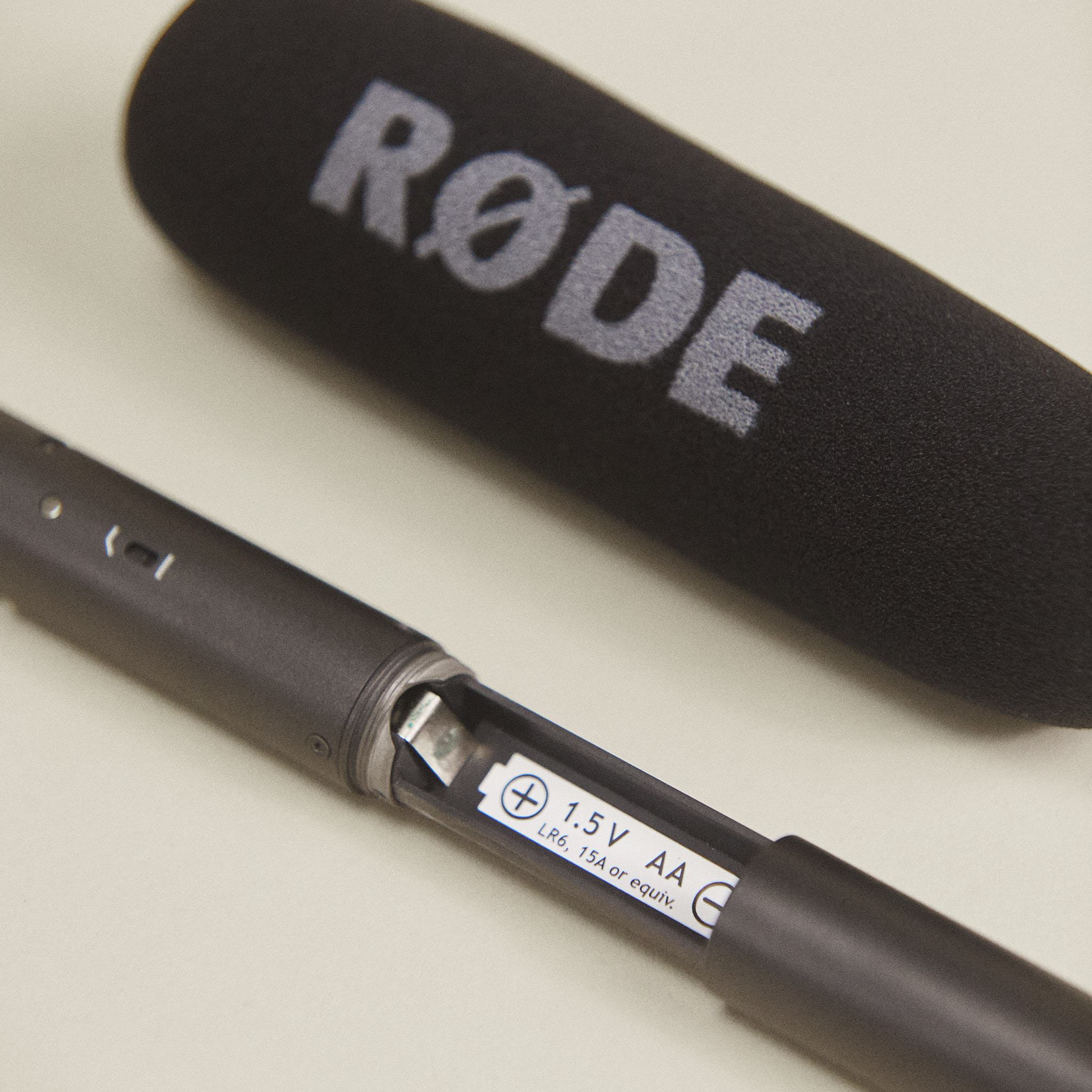 RODE NTG2 + WC SHOCK MOUNT - Image 2